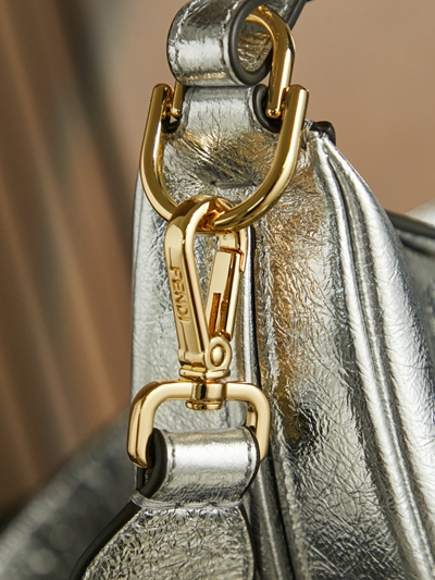 フェンディバッグ素材ディテール